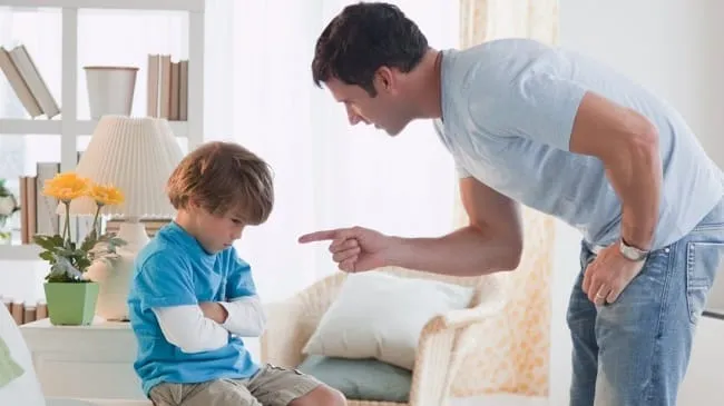 10 Lời Nói Và Hành Động Của Ba Mẹ Vô Tình Gây Ảnh Hưởng Xấu Đến Trẻ