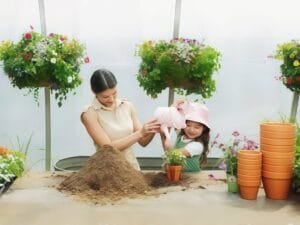 Làm Thế Nào Để Dạy Kỹ Năng Sống Cho Trẻ Hiệu Quả? Bí Quyết Từ Chuyên Gia VietSkill - VietSkill