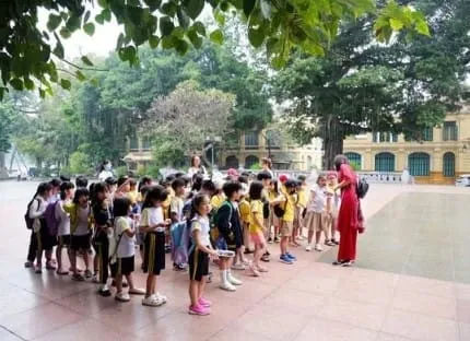 Học Sinh Khối 2 Khám Phá Văn Hóa Người Tràng An: Bứt Phá Bản Lĩnh Cùng Vietskill