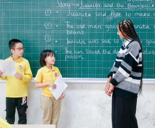 Lớp Học Đảo Ngược: Bước Đột Phá Kỹ Năng Tiếng Anh Thực Chiến Tại Vietskill - VietSkill