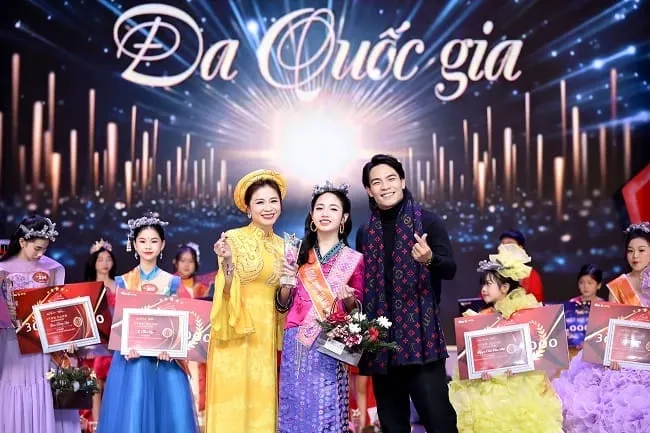 Top 6 MC Nhí Ấn Tượng Toàn Quốc: Hành Trình Bứt Phá Bản Lĩnh Cùng Vietskill