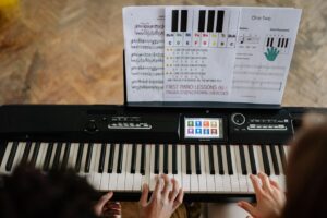 Bí quyết chọn đàn piano phù hợp cho bé mới học: Hướng dẫn từ chuyên gia - vietskill tin giáo dục