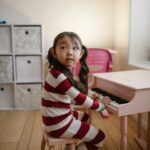 Lợi ích của học đàn piano với não bộ trẻ em: Phân biệt Piano và Organ
