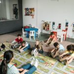 Bí quyết chọn lớp học giao tiếp ứng xử cho trẻ em giúp con tự tin tỏa sáng